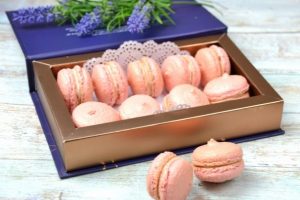 “Макаронс” на итальянской меренге
