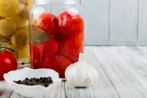 Маринованные помидоры (сладкие)