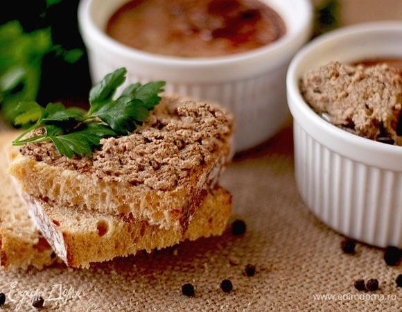 Запеченный паштет из куриной печени: деликатес, достойный праздничного стола