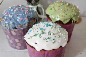 Дрожжевой пасхальный кулич с кокосовым сахаром
