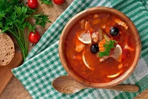 Солянка в мультиварке