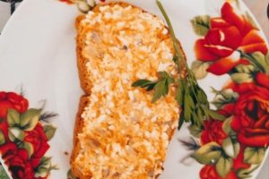 Рецепт: Селедочная намазка а-ля красная икра – С морковью