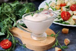 Соус для салата “Цезарь” без анчоусов