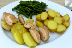 Картофель с курицей в рукаве