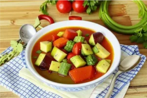 Овощное рагу с кабачками