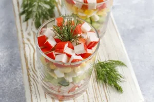 Крабовый салат с пекинской капустой