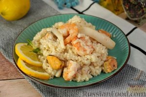Ризотто с морепродуктами по-гречески